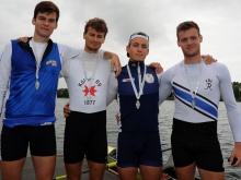 Vize-Meister im SM 4- B: Robin Goeritz (2.v.l.)