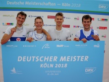 Deutscher Meister im SM 4- B LG: Adrian Ernst (2.v.r.)